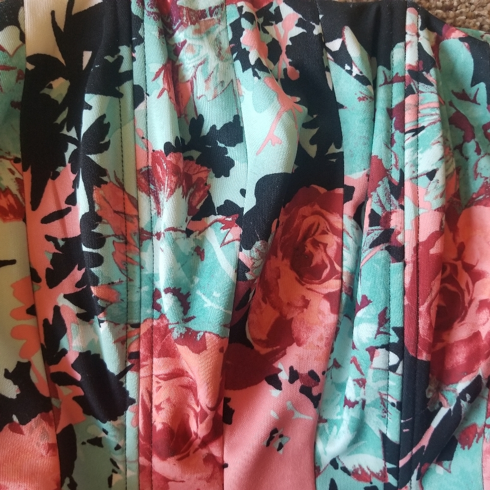 New York & Company  Strapless Floral Dress - Picture 5 of 7